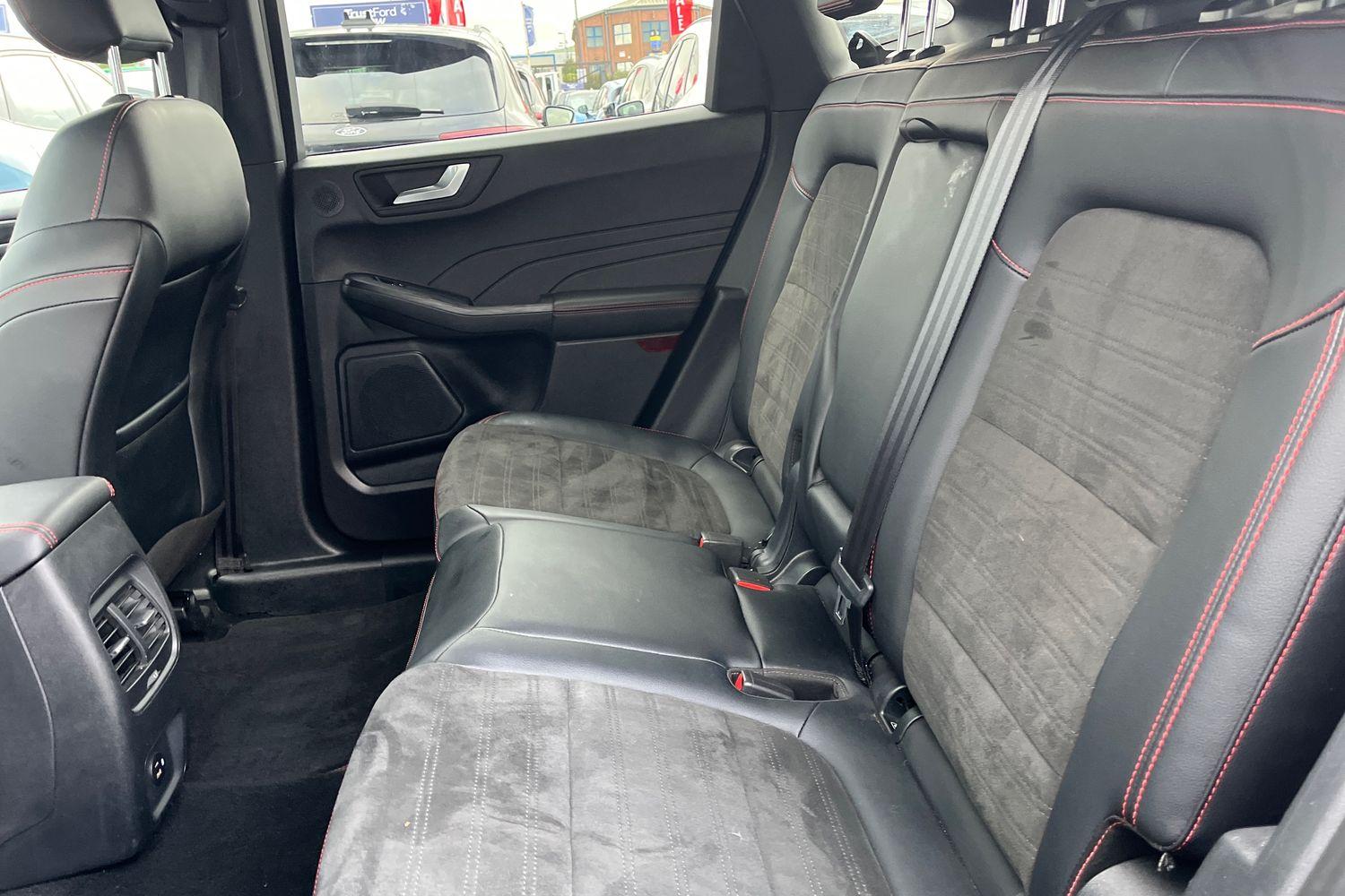 Ford KUGA Photo 19