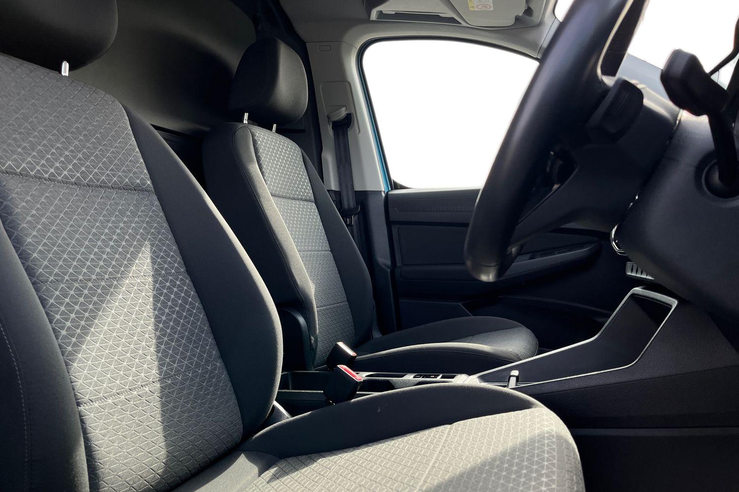 Ford TRANSIT CONNECT Photo 10