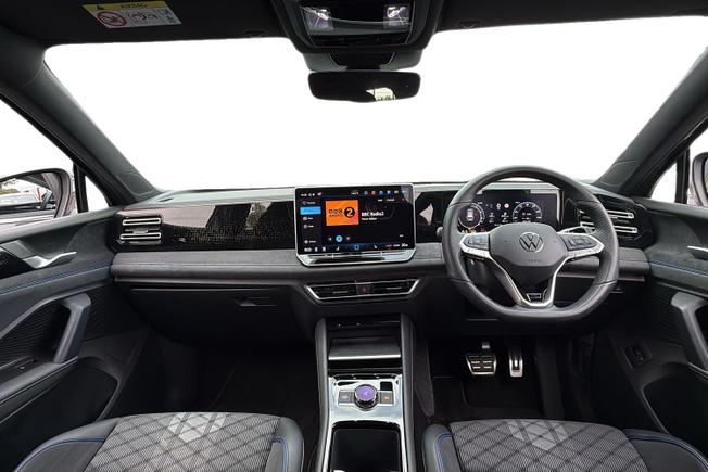 VOLKSWAGEN Tiguan Photo 10
