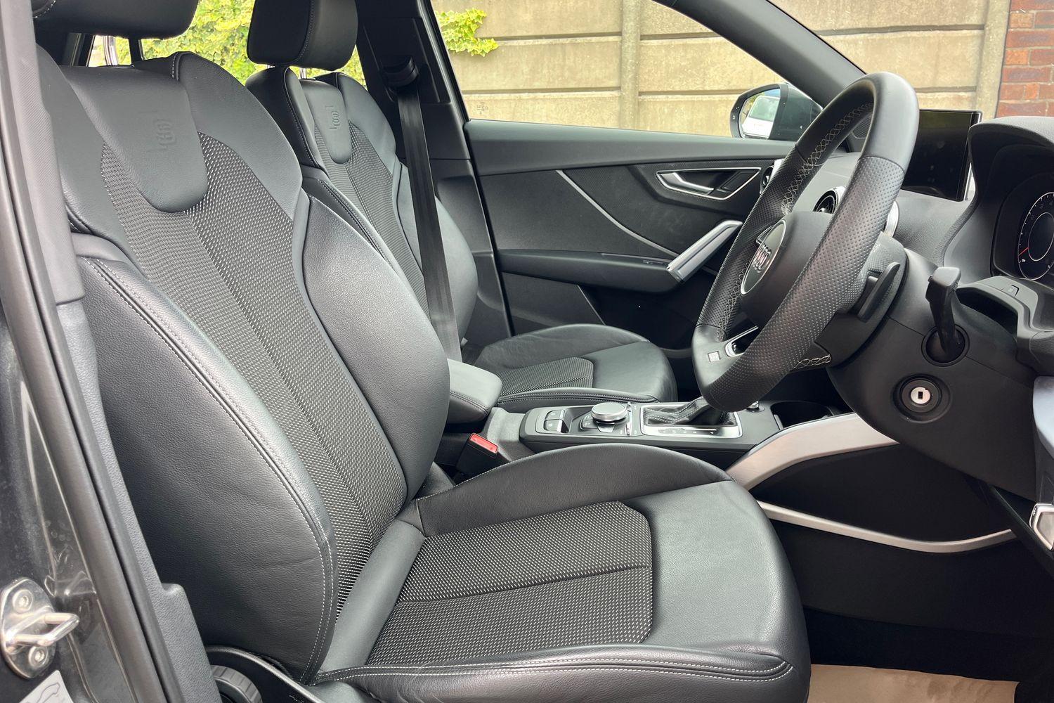 Audi Q2 Photo 16