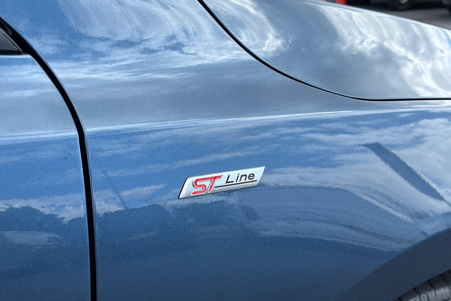 Ford Focus Photo 23