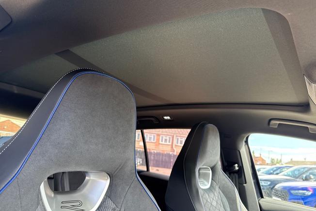 VOLKSWAGEN Tiguan Photo 48
