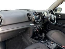 MINI Countryman Photo 2