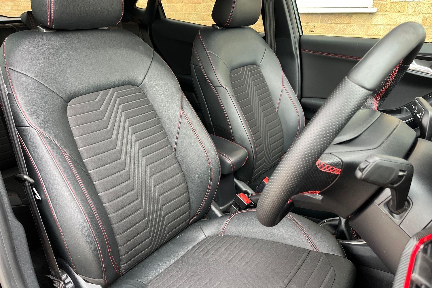 Ford PUMA Photo 16