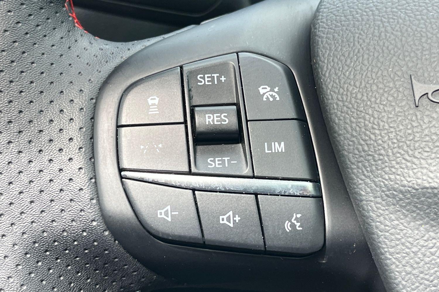Ford Kuga Photo 36
