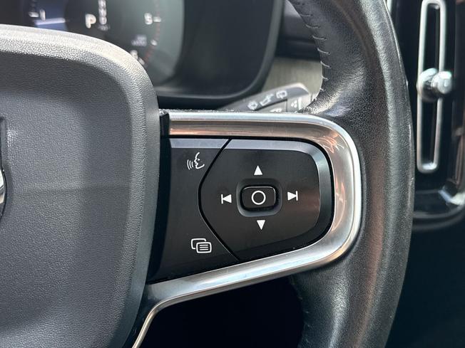 VOLVO Xc40 Photo 17
