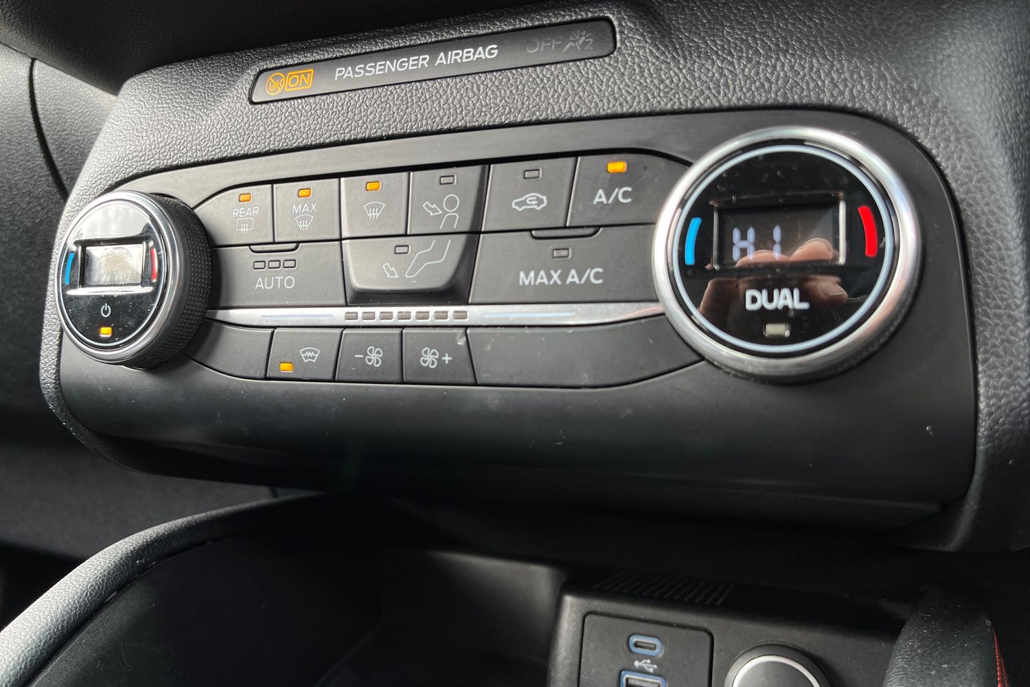Ford Kuga Photo 32