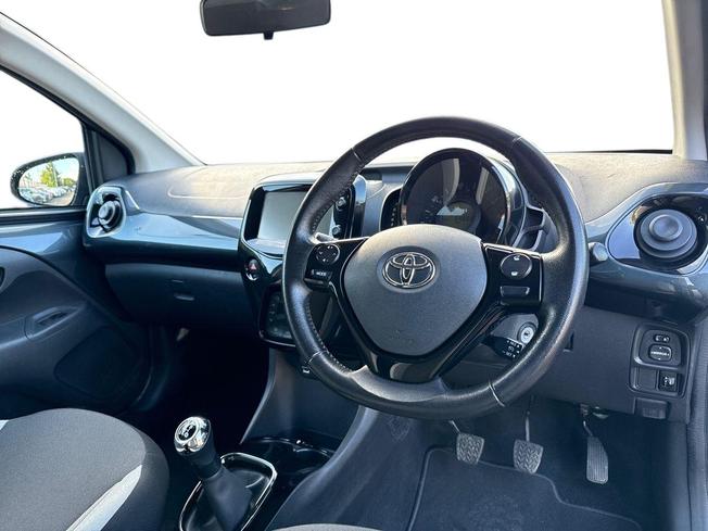 TOYOTA Aygo Photo 6