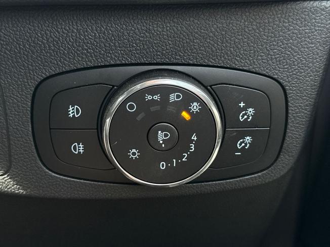 FORD Focus Photo 34
