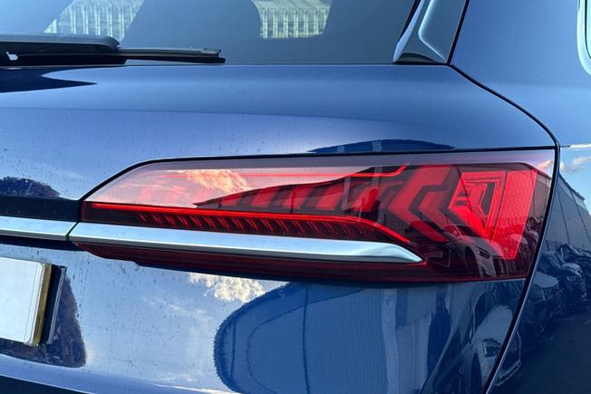 AUDI Sq7 Photo 18