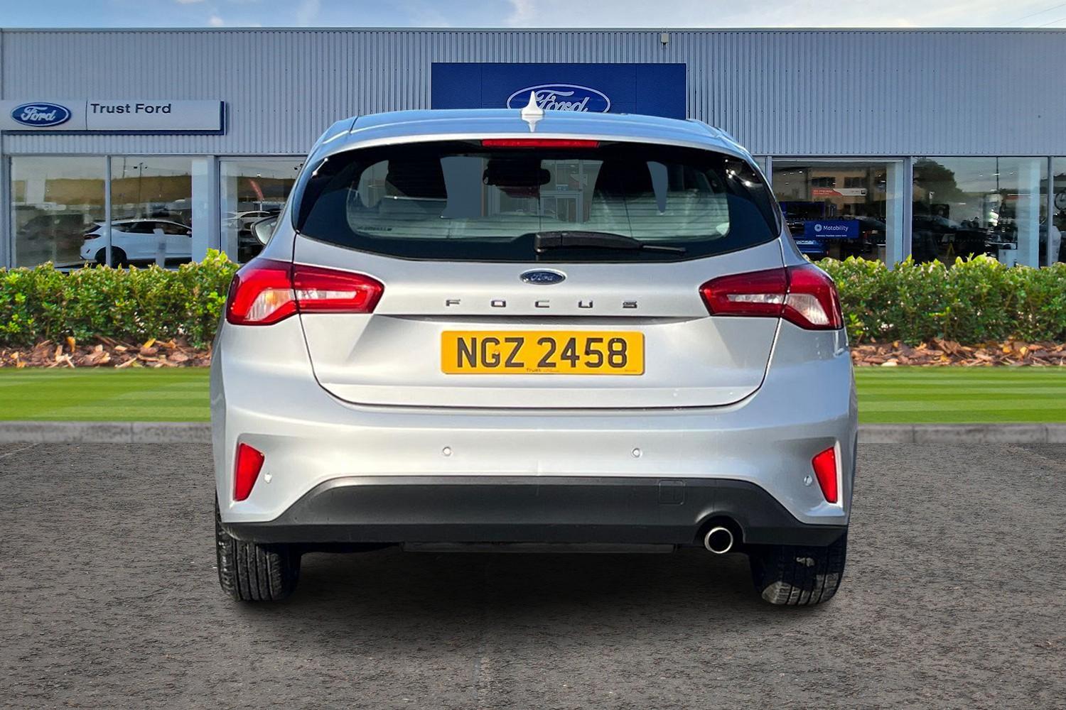 Ford FOCUS Photo 6