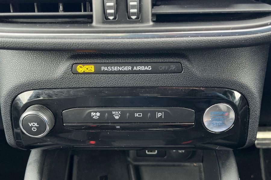 Ford KUGA Photo autoimg-9b6f89b2b63330364385b4c8b8087c85fd6e976e.jpg