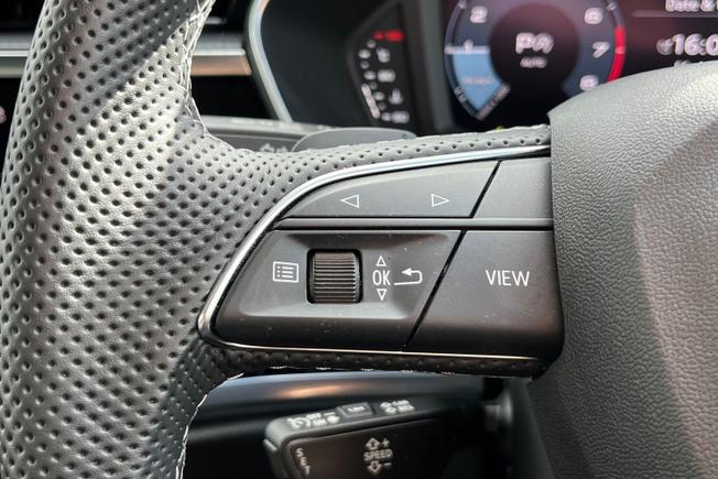 Audi Q3 Photo 16