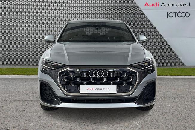 AUDI Q8 Photo 8