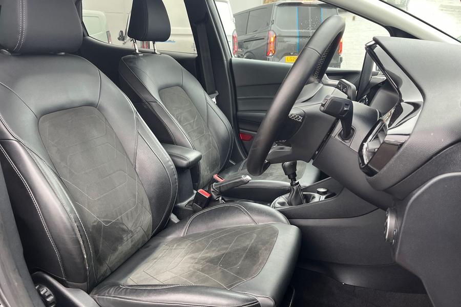 Ford FIESTA Photo autoimg-9b7300a3bf7441306d91102acea9b002cc43f229.jpg