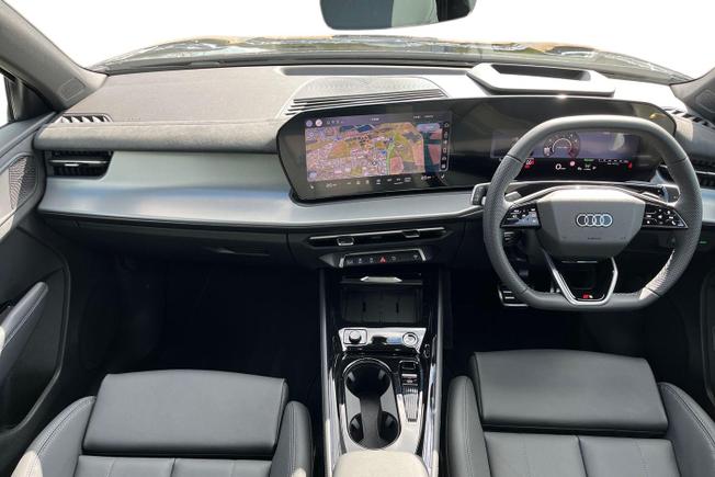 AUDI Q3 Photo 10