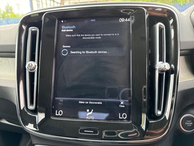 VOLVO Xc40 Photo 40