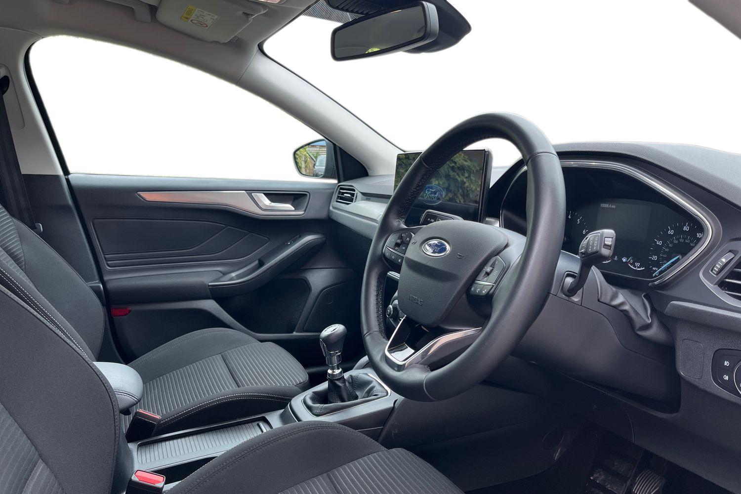 Ford FOCUS Photo 8