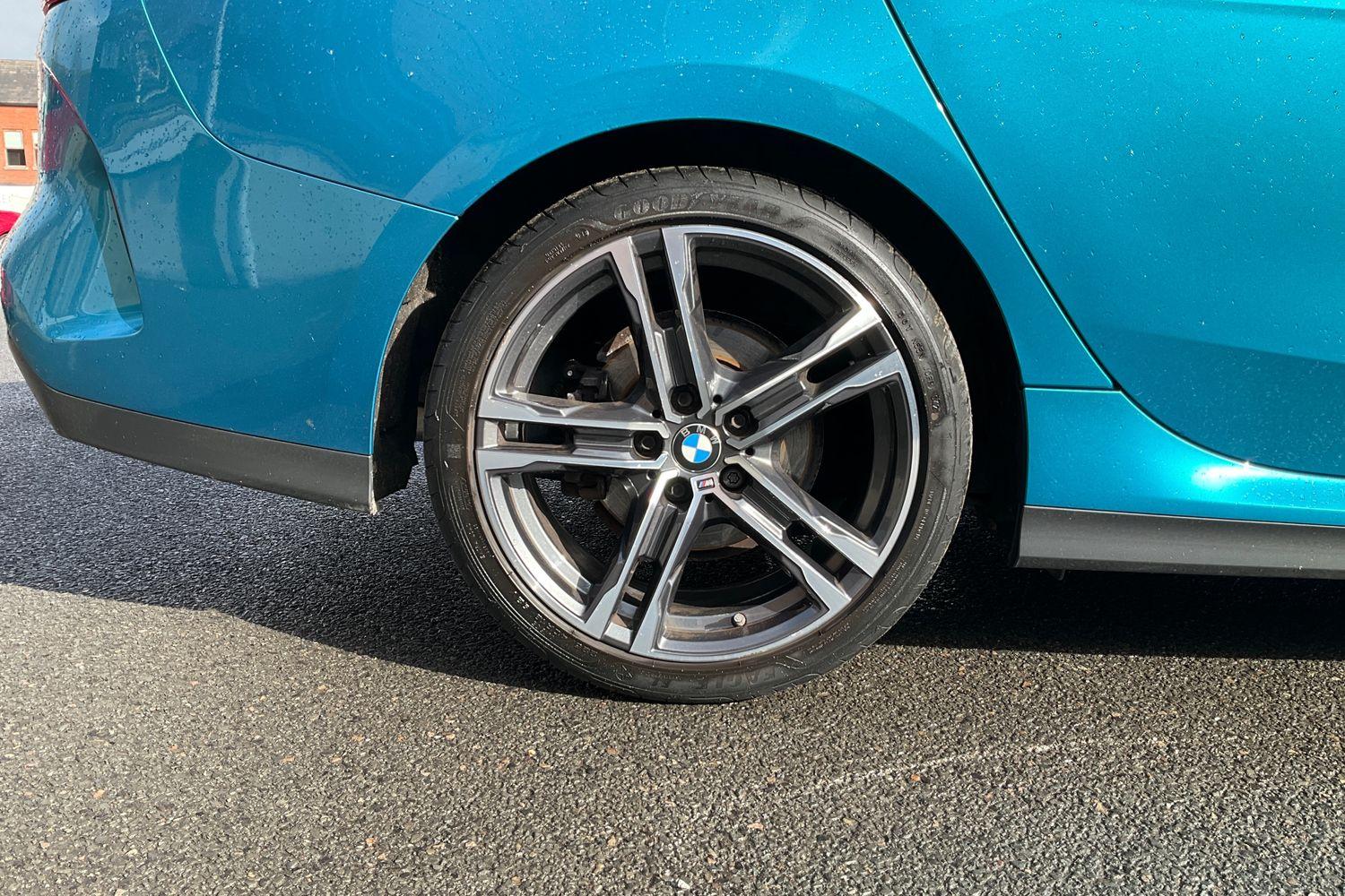 BMW 2 SERIES Photo 7