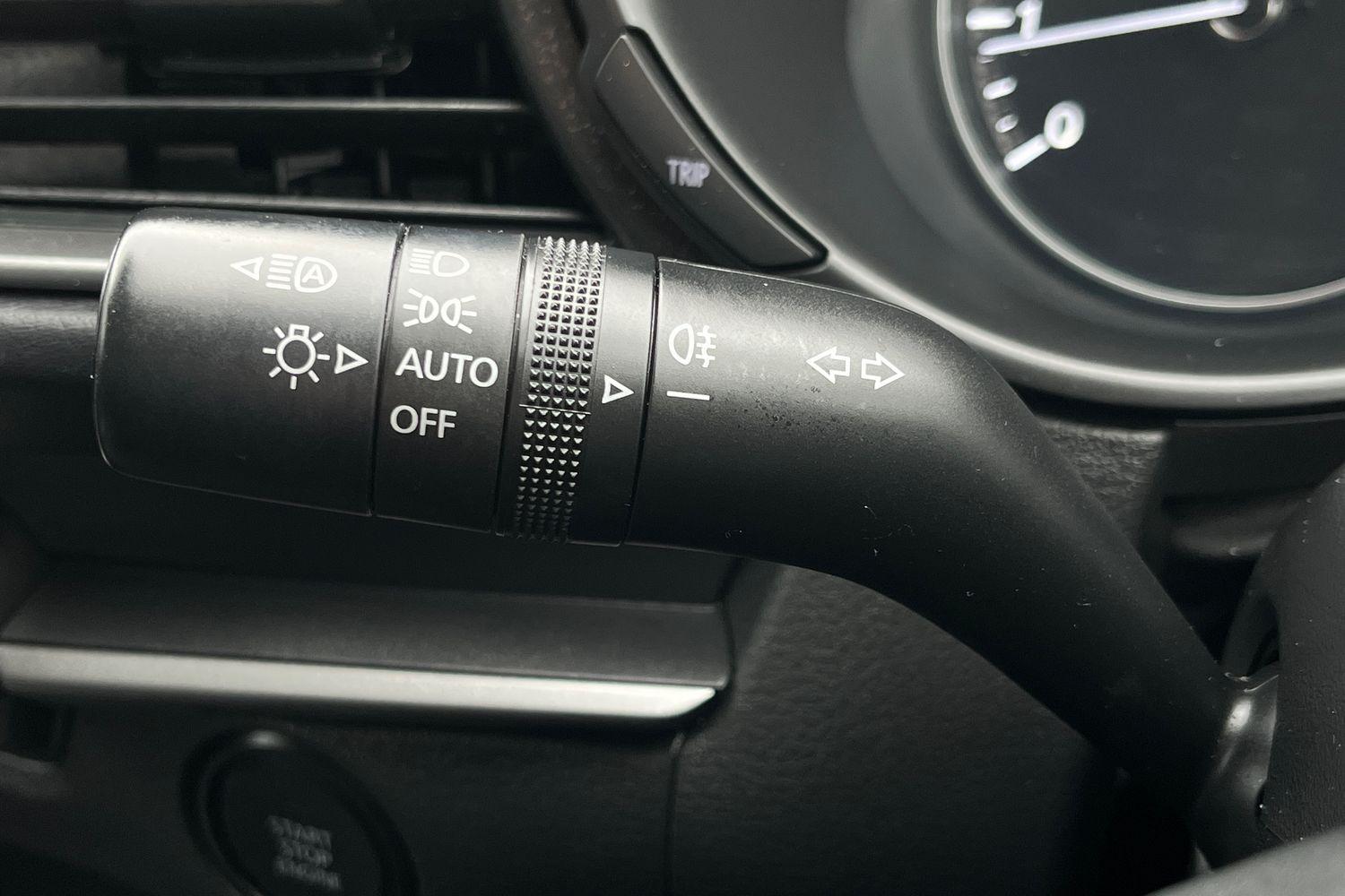 Mazda CX-30 Photo 13