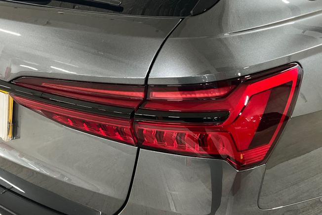 AUDI A6 Avant Photo 18