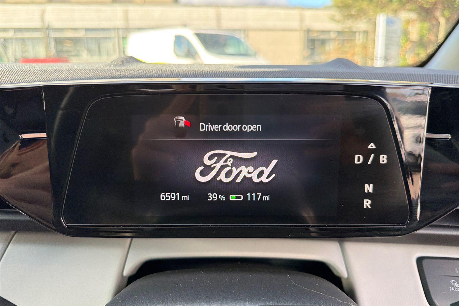 Ford EXPLORER Photo 12
