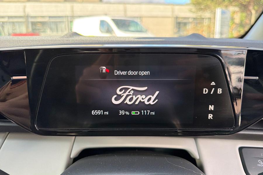 Ford EXPLORER Photo autoimg-9b7a526441539b06926003f9c29abeacdd8bfbb5.jpg