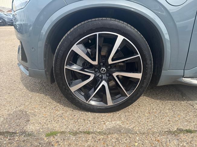 VOLVO Xc90 Photo 31
