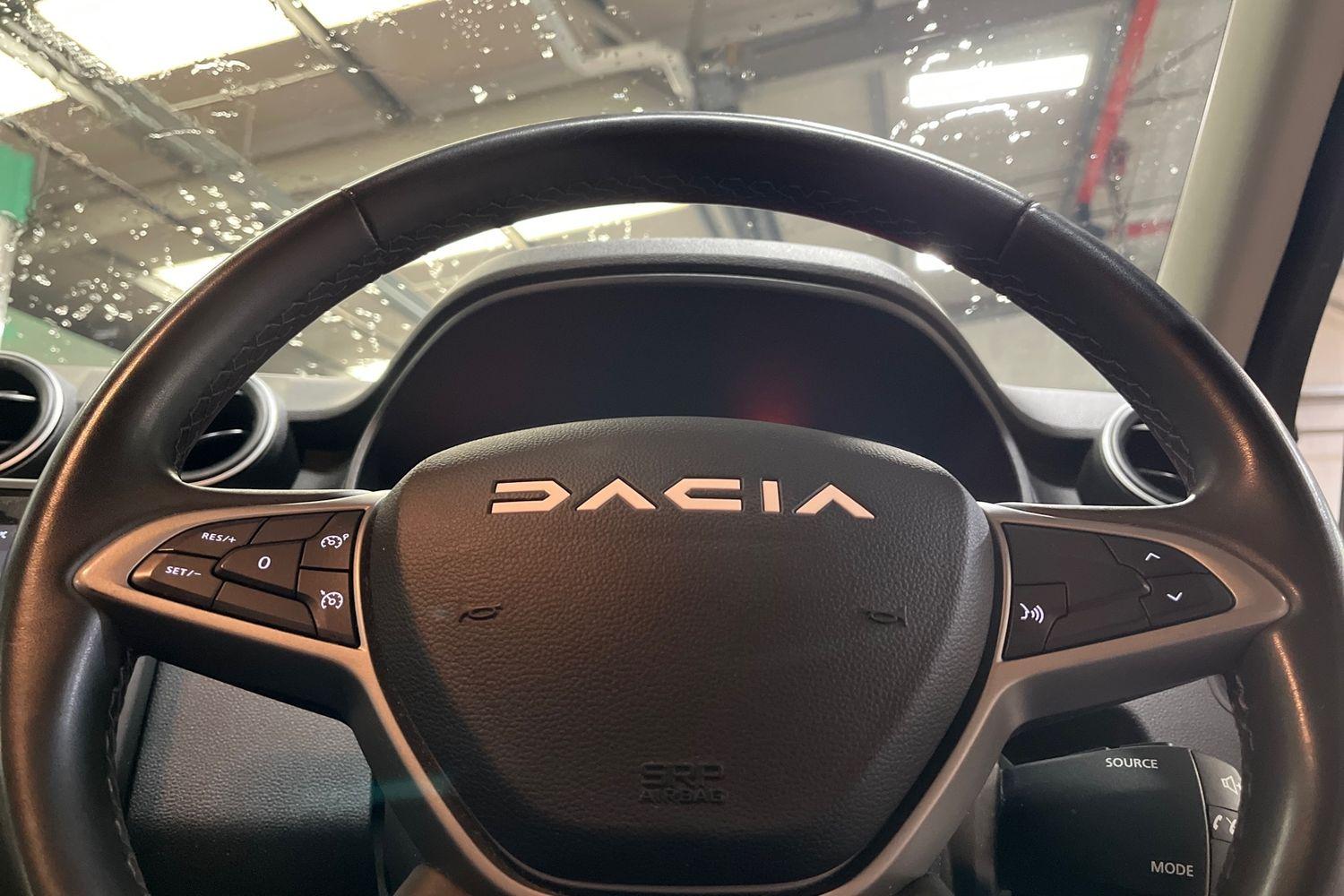 Dacia DUSTER Photo 11