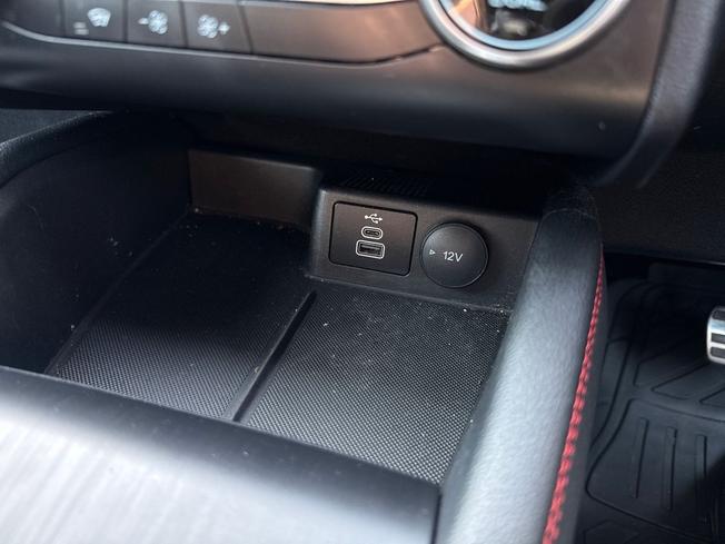 FORD Kuga Photo 27