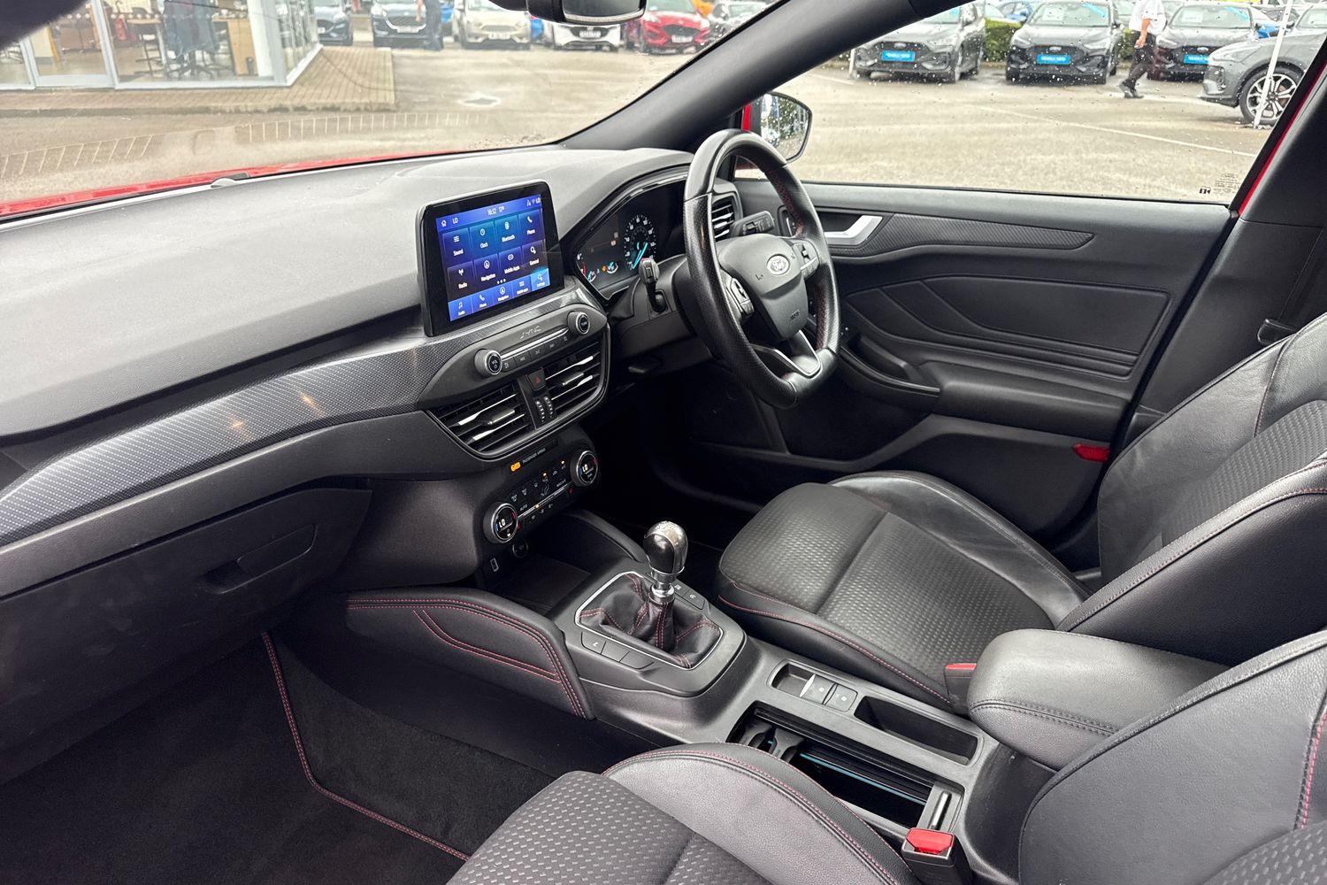 Ford Focus Photo 17