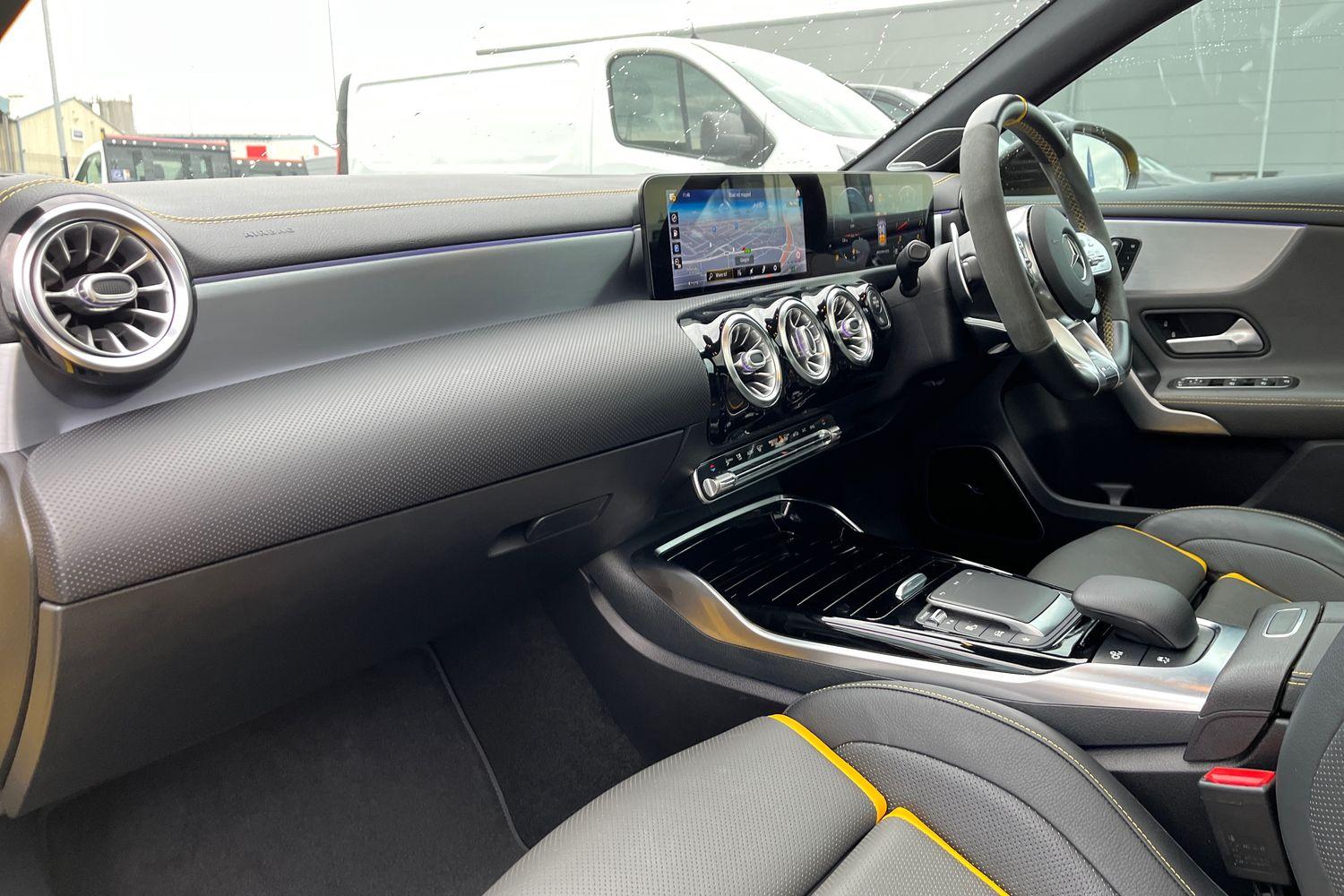 Mercedes-Benz A CLASS Photo 17