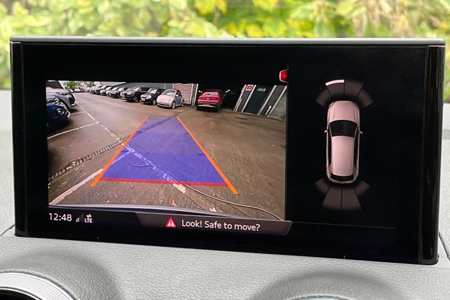 AUDI Q2 Photo 32