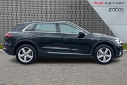 AUDI e-tron Photo 4