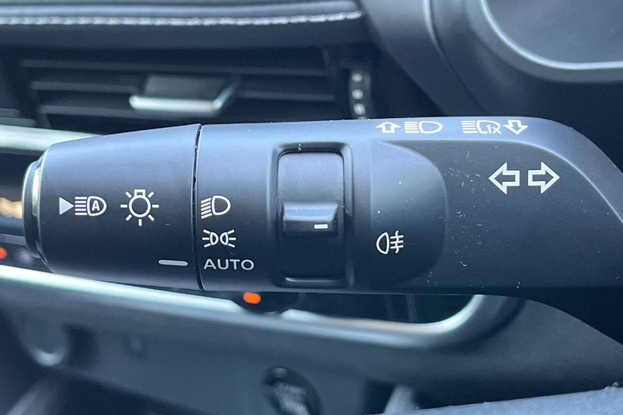 Nissan Qashqai Photo autoimg-9b872d18f1c0f9bc1d3ec298fb9e6212226a7ff0.jpg