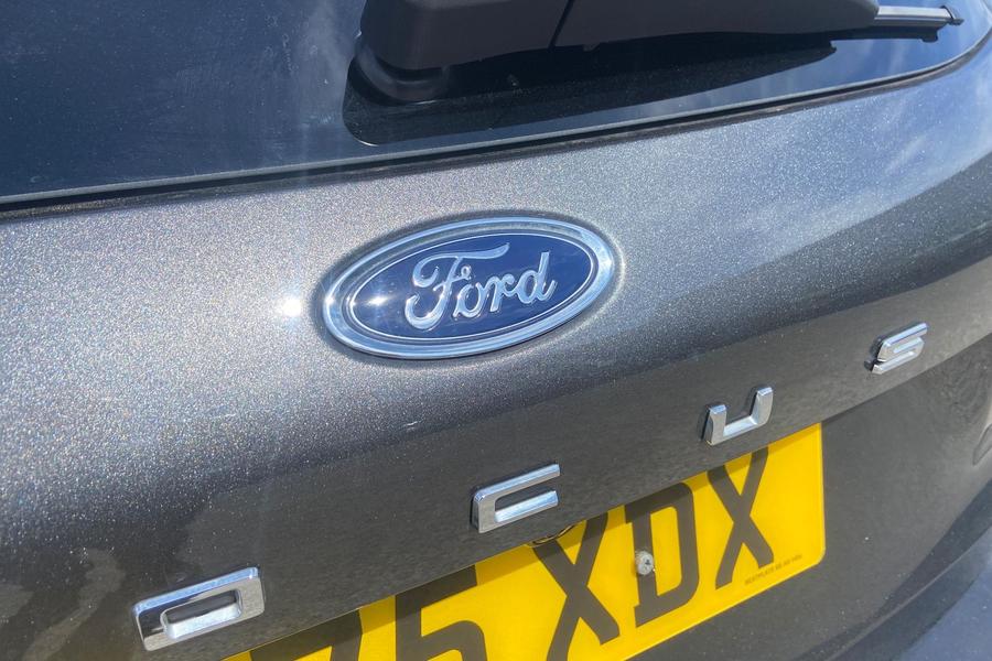 Ford FOCUS Photo autoimg-9b8e90373f7cd5381f850fadf502a4eae335ed1e.jpg