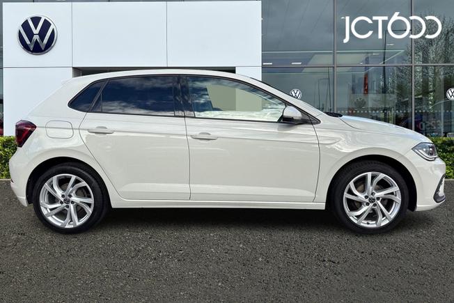 VOLKSWAGEN Polo Photo 4