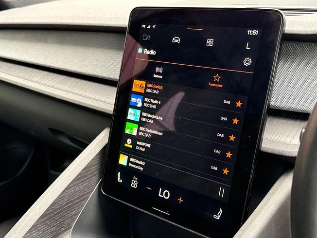POLESTAR Polestar 2 Photo 13