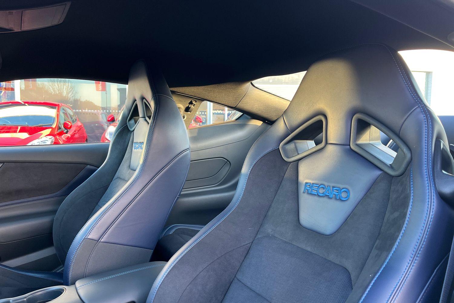 Ford MUSTANG Photo 18