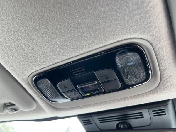 Toyota Yaris Photo autoimg-9b9ea607071b3e3f83c5e2cf1a312e2ed5cdad99.jpg