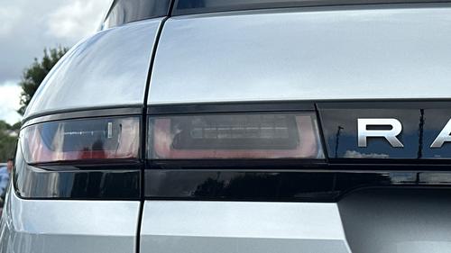 Land Rover Range Rover Evoque Photo autoimg-9ba0d1162e8a8eb507a04fb51728e1dd5f8902ce.jpg