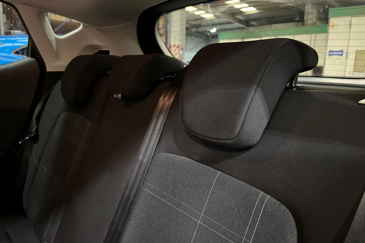 Ford FIESTA Photo 19