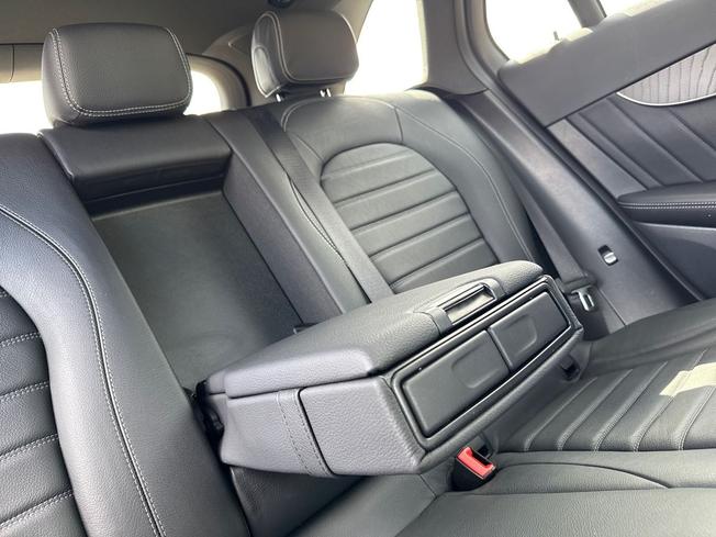 MERCEDES-BENZ Glc Photo 25