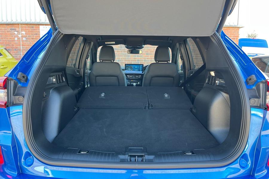 Ford Kuga Photo autoimg-9baa27693c539c5f6f1a6e7b3234455ca90d78f3.jpg