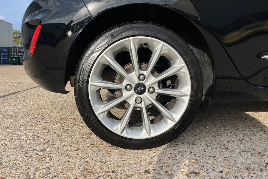 Ford Fiesta Photo autoimg-9bac962cd5ed5f4c44912422d1919acc30eeec1f.jpg