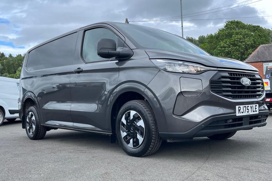 Ford TRANSIT CUSTOM Photo autoimg-9baebb54babed517ed08901bb02d603c422bb827.jpg
