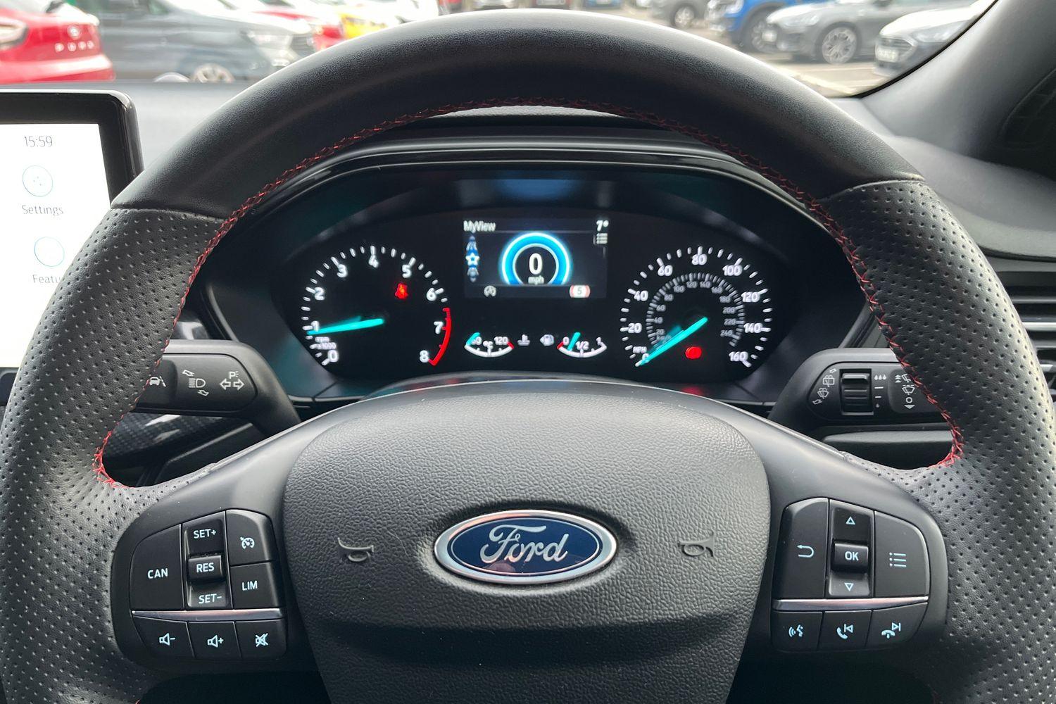 Ford FOCUS Photo 11