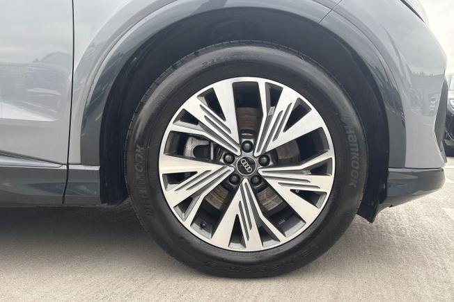 AUDI Q4 E-Tron Photo 5