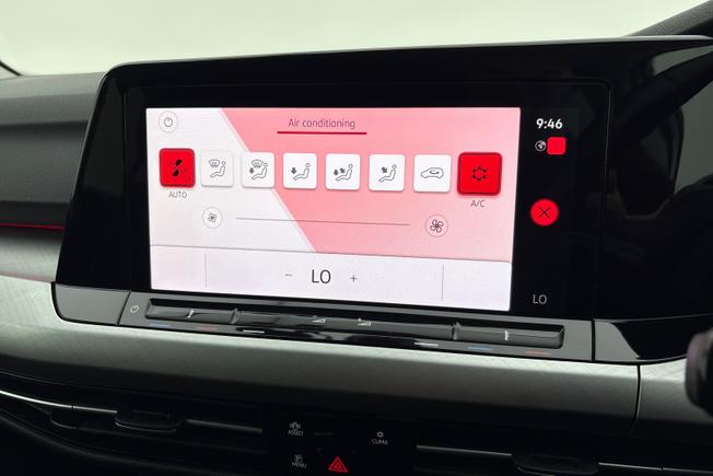 VOLKSWAGEN GOLF Photo 32