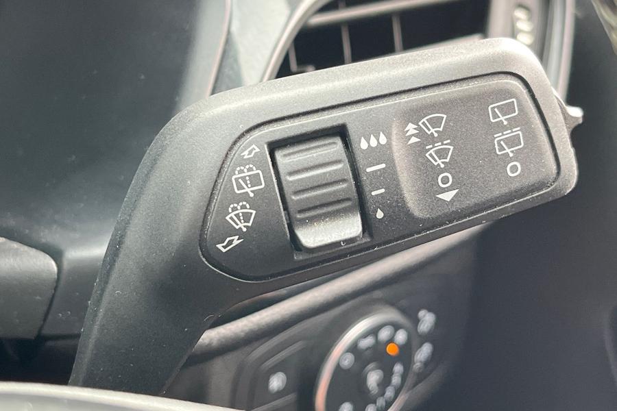 Ford Fiesta Photo autoimg-9bbe311b226221ebe250cda677f57037f2b2b784.jpg